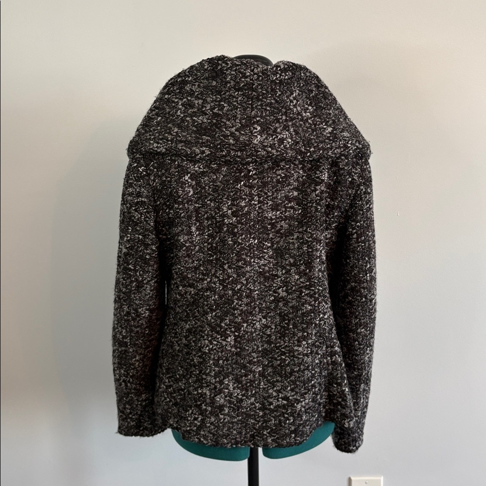 TRIBAL Jacket - Picture 3 of 8